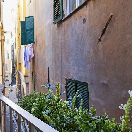 Wood And Stone Apartment In The Historical Center Genua Exteriör bild
