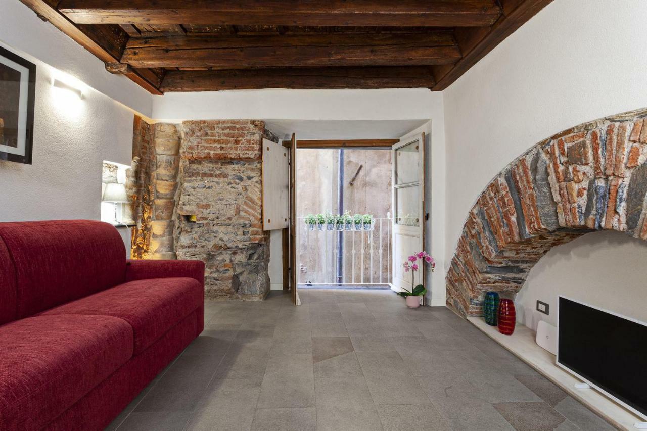 Wood And Stone Apartment In The Historical Center Genua Exteriör bild